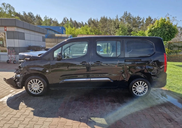 Toyota Proace City Verso cena 29198 przebieg: 170000, rok produkcji 2021 z Rymanów małe 106